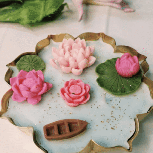 Lotus Urli Candle 4.5" – Handcrafted Festive Decor