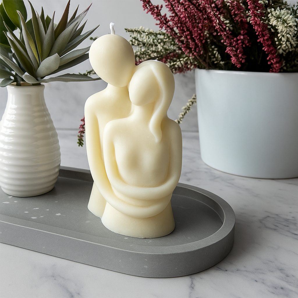 Romantic Couple Hug Scented Candle – Rose Soy Wax Gift