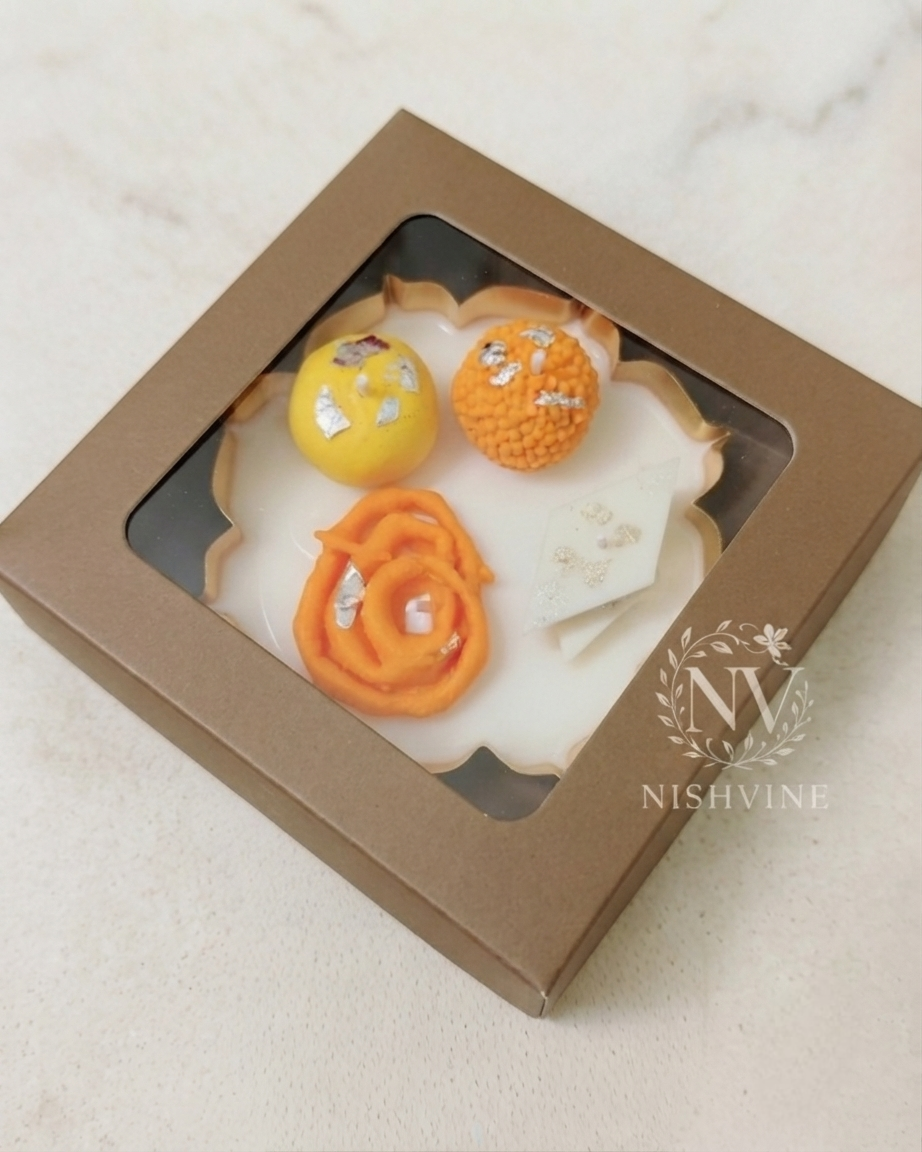 mithai platter lotus urli, 5.5 inch sweet platter, festive urli mithai gift, laddu peda jalebi kaju katli, Diwali sweet gift box, Indian sweets in urli, lotus urli mithai tray, traditional sweet platter, Rakhi gift sweets, housewarming mithai bowl