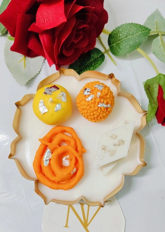 Mithai Platter Lotus Urli – 5.5 Inch Sweet Gift Set