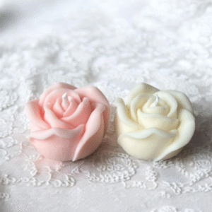 Nishvine Rose Scented Candle