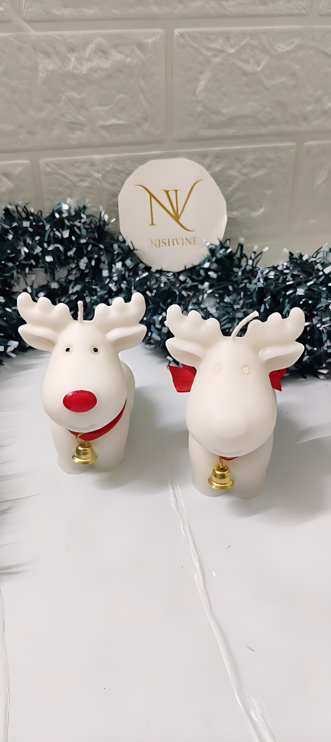 Reindeer Shaped Candle – Smoke-Free Xmas Decor (1 pc) - Image 3