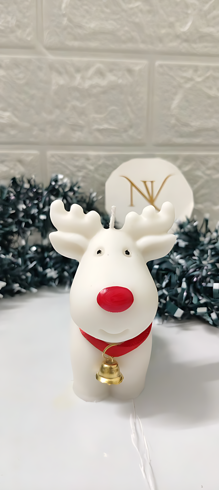 Reindeer Shaped Candle – Smoke-Free Xmas Decor (1 pc)