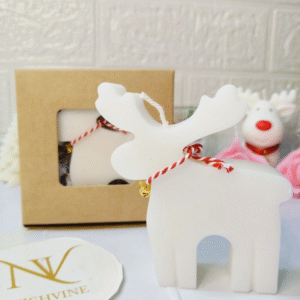 Scented Reindeer Candle – creamy vanilla soy wax festive candle for Christmas gifting and décor