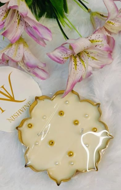 4.5‑Inch URLI – Handmade Floral Design with Pearl