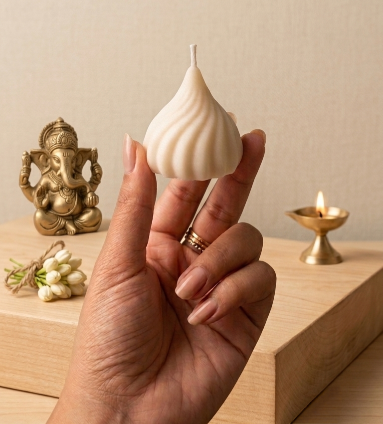 Modak Soy Candle Set – Floral Fragrance (Pack of 6, 7 cm)