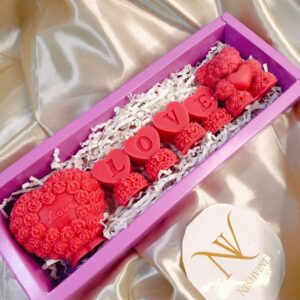 Love Rose Teddy Candle Hamper3